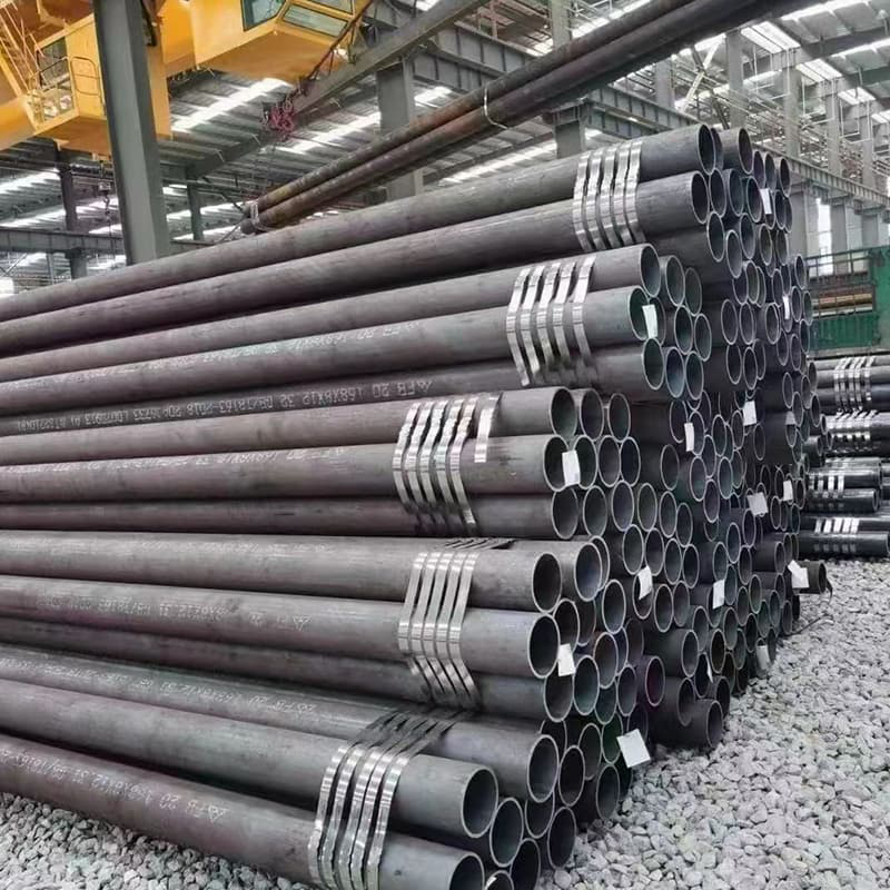 High-strength 27SiMn quenched and tempered seamless steel pipes stacked at Shandong Ruixiang Steel Group factory warehouse High-strength 27SiMn quenched and tempered seamless steel pipes stacked at Shandong Ruixiang Steel Group factory warehouse